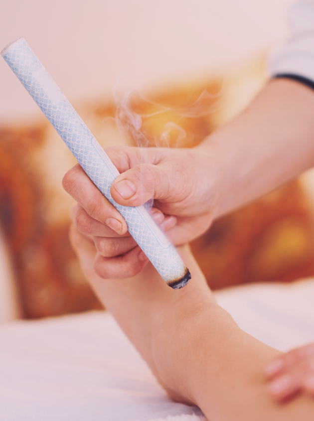 moxibustion en el proceso acupuntura para el alma de la dra laura navardun en zaragoza